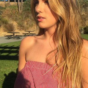 Meet your Posher, Kiya